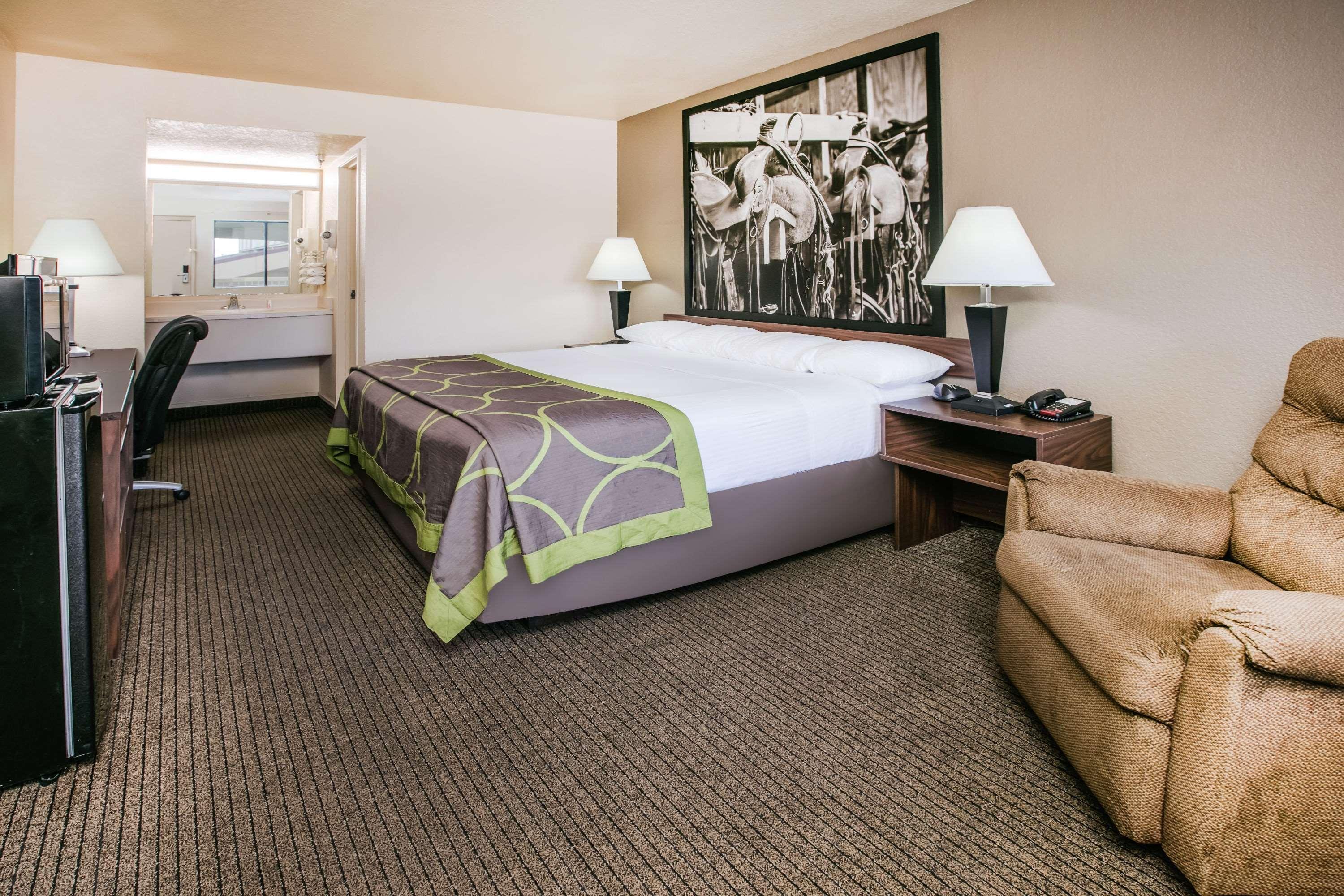 Мотель Super 8 By Wyndham Oklahoma Airport Fairgrounds West Экстерьер фото