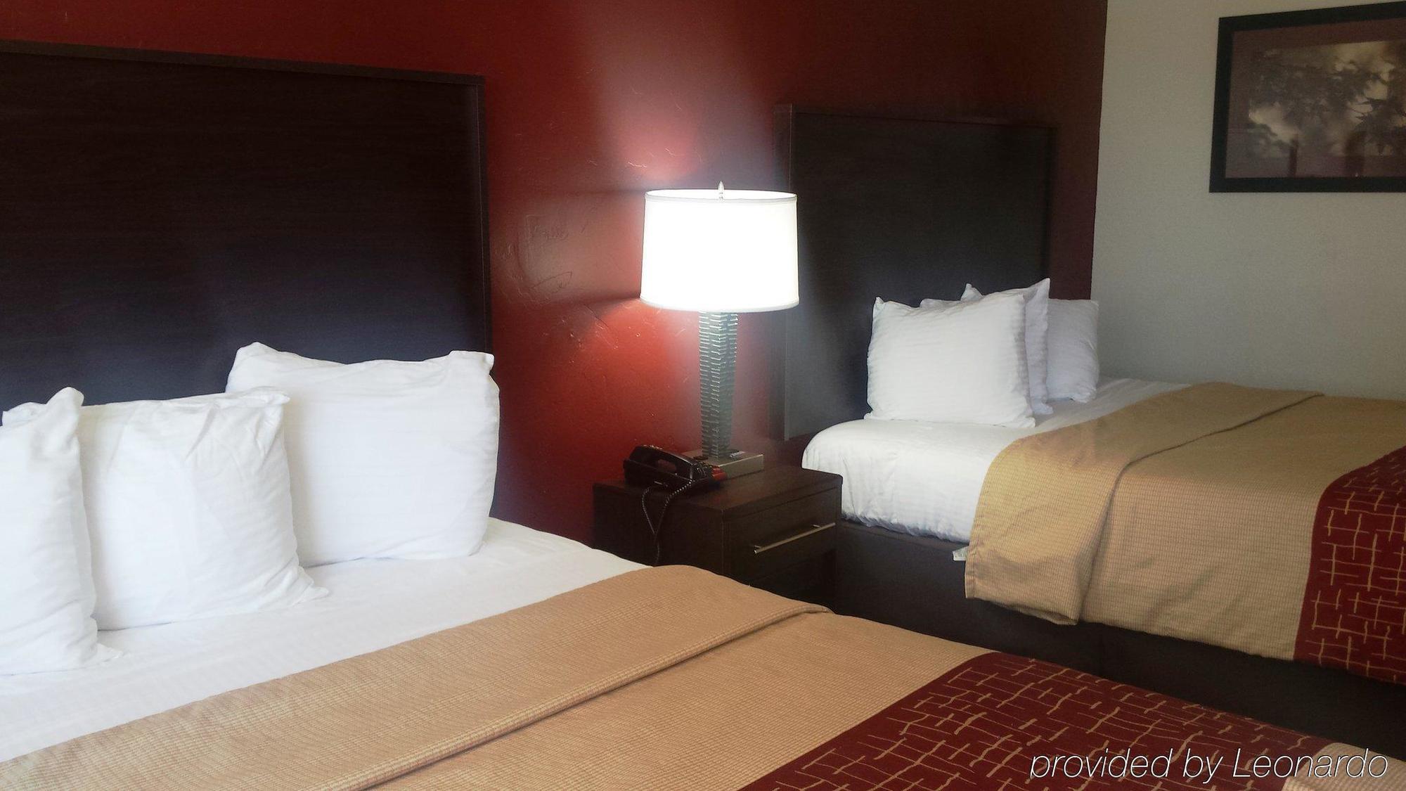 Мотель Super 8 By Wyndham Oklahoma Airport Fairgrounds West Экстерьер фото